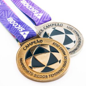 Medalha em metal banho de ouro e níquel