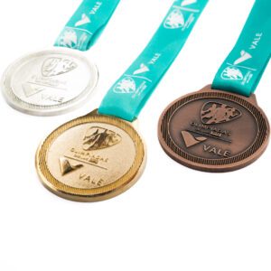 Medalha em 3D em metal ouro níquel e cobre velho