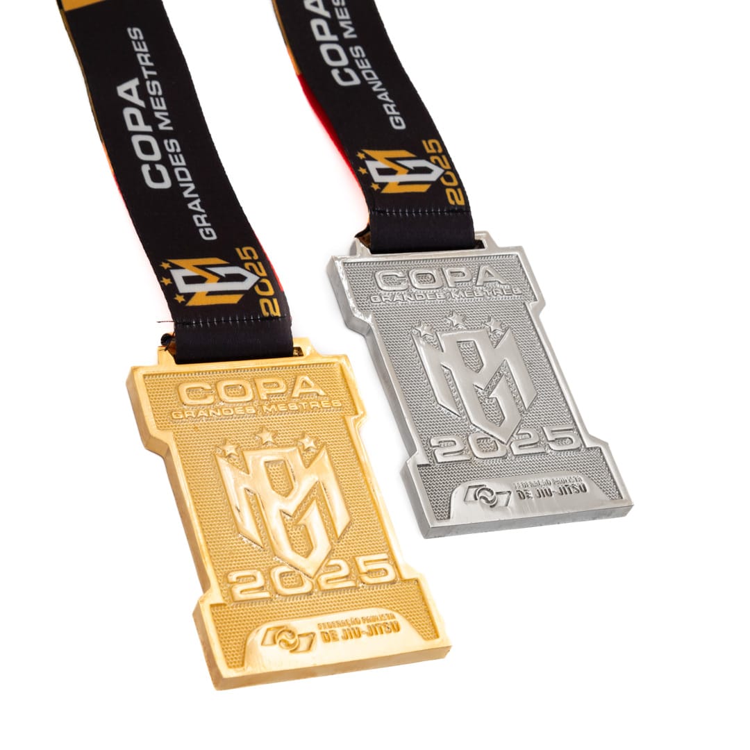 Medalha em metal banho ouro e níquel esmaltado