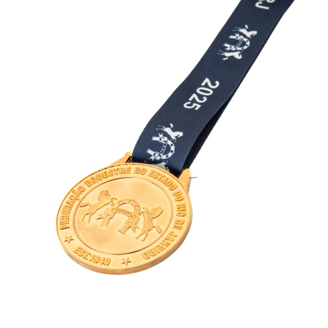 Medalha em metal banho de ouro