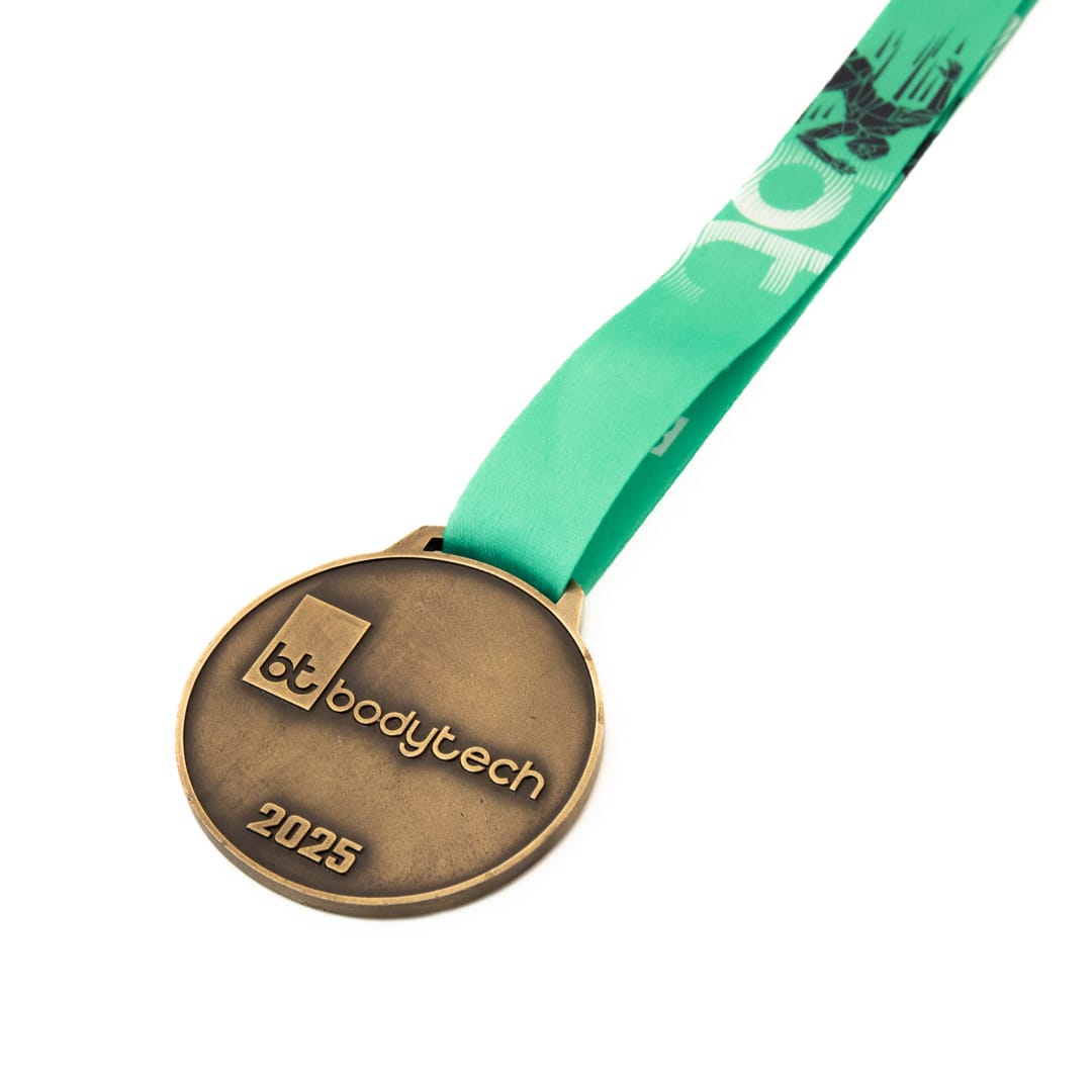 Medalha em metal 3D banho ouro velho e fita digital