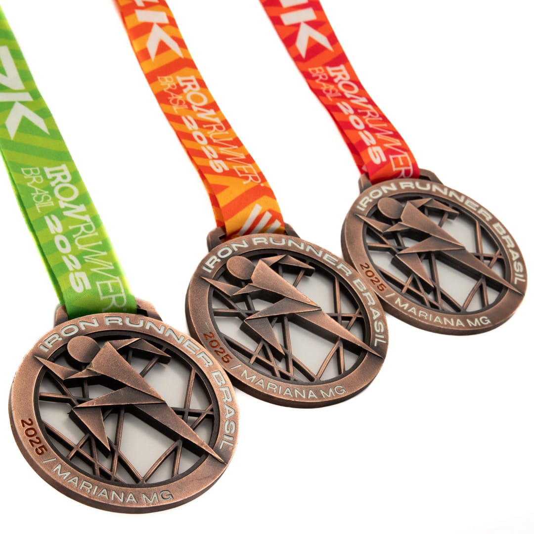 Medalha em metal 3D banho de cobre velho esmaltada com fita digital