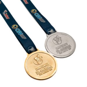 Medalha em metal banho ouro e níquel esmaltado