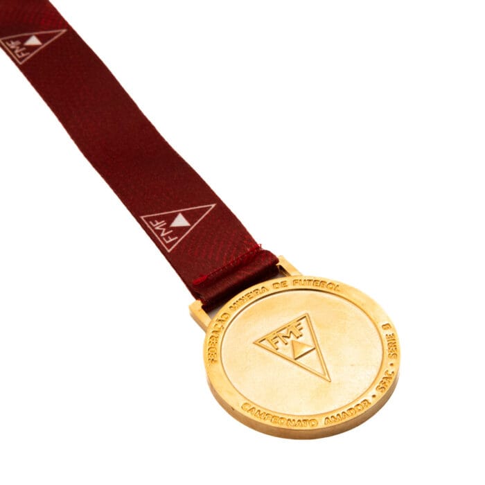 Medalha em metal 3D com banho de ouro