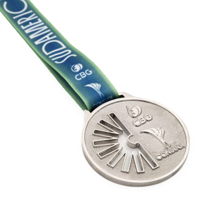 Medalha em metal 3D banho prata velha esmaltada com fita digital