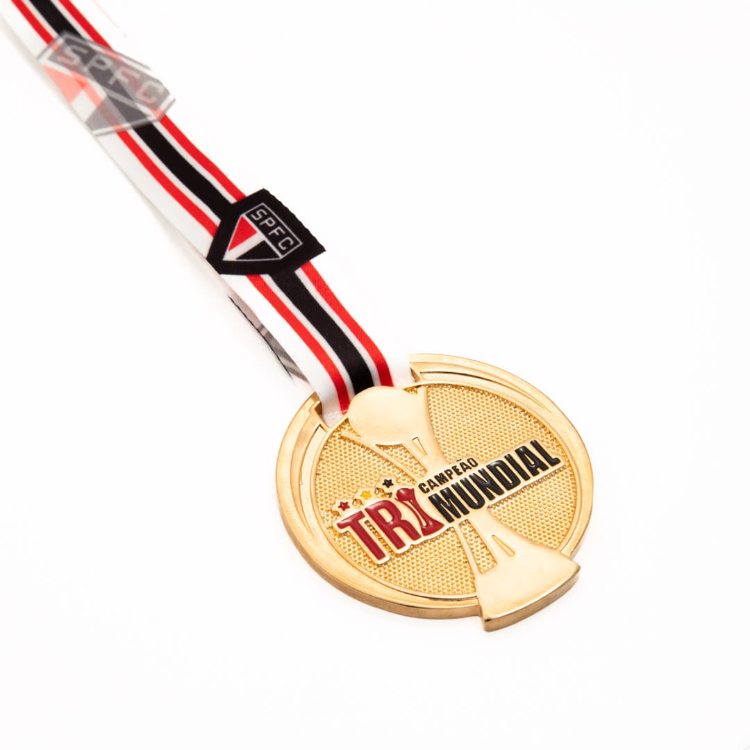 Medalha em metal banho de ouro com fita digital