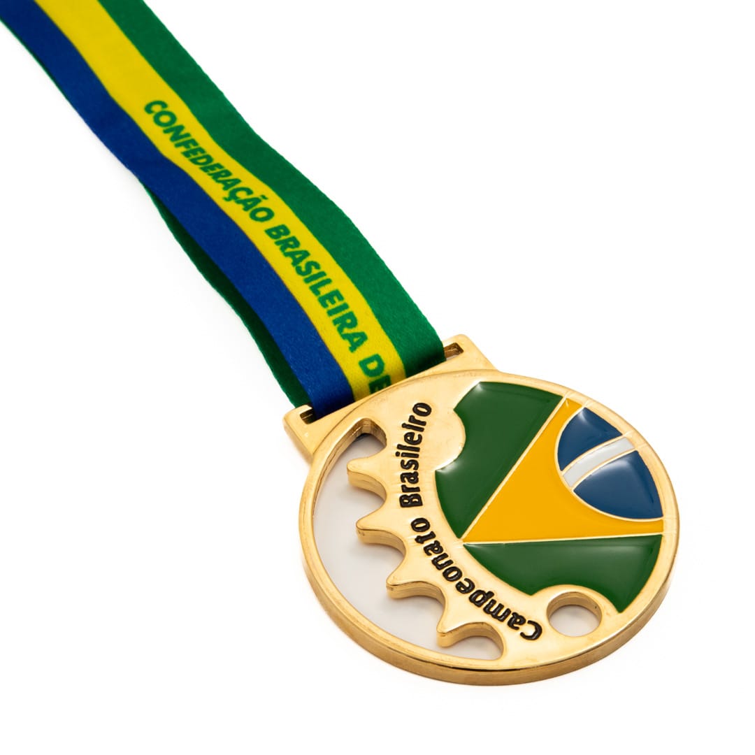 Medalha em metal banho de ouro