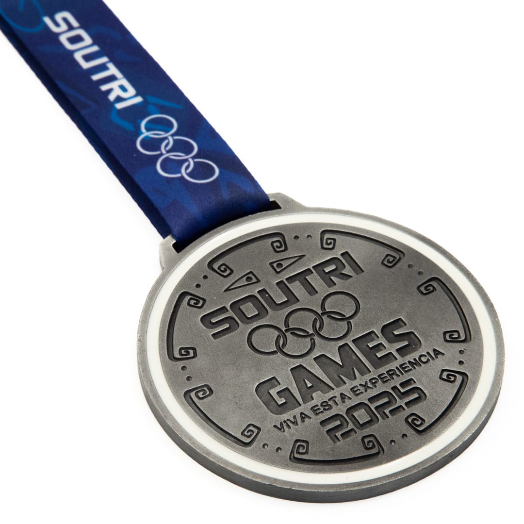 Medalha em metal 3D banho em prata velha e fita digital