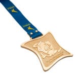 Medalha em Metal banho de ouro - Imagem 2