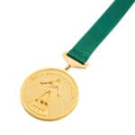 Medalha em metal banho de ouro - Imagem 2