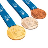 Medalha em metal banho ouro níquel e ouro velho