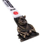 Medalha em metal 3D banho de ouro velho e fita digital